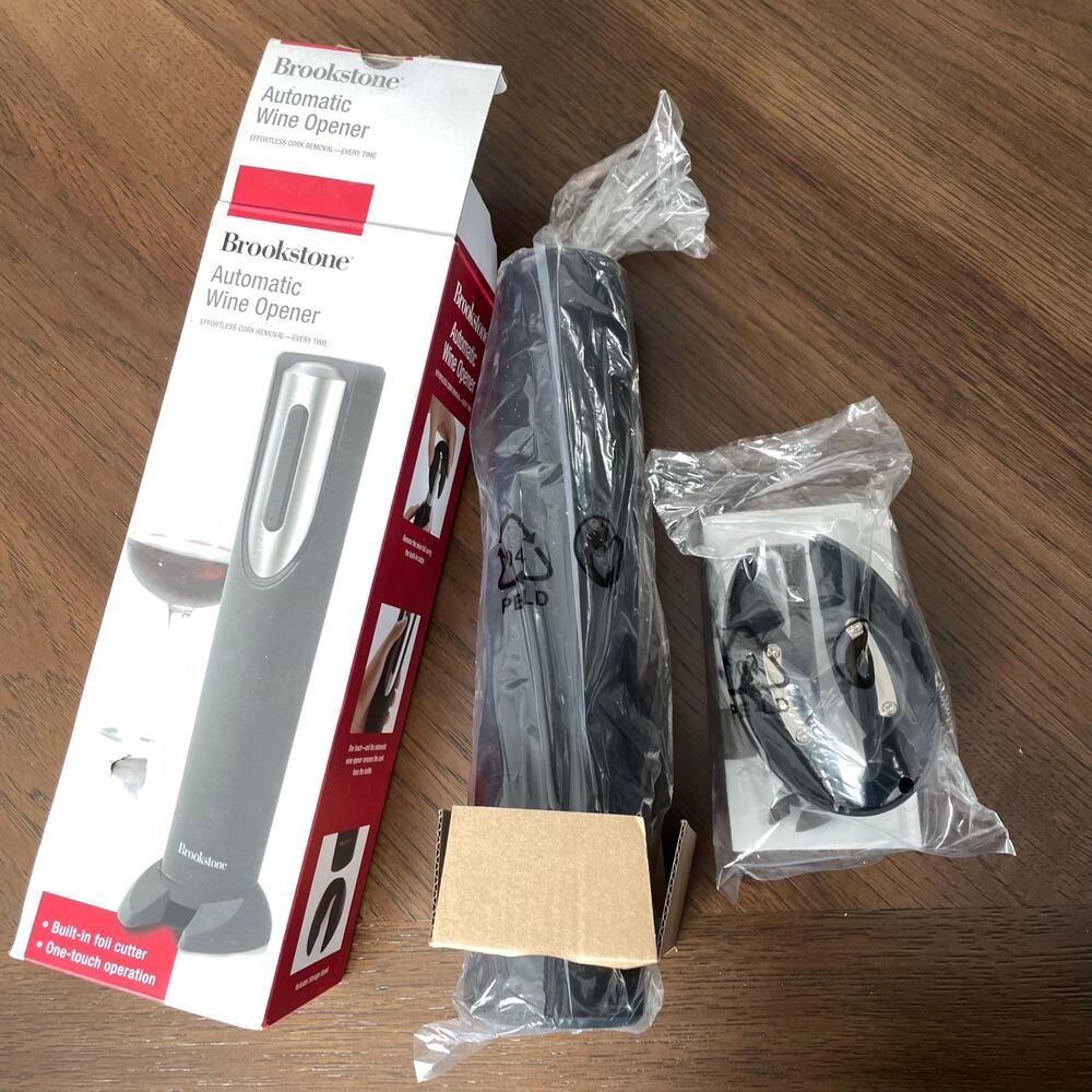 Brookstone Automatic Wine Opener Battery Operated Corkscrew Foil Cutter NIB